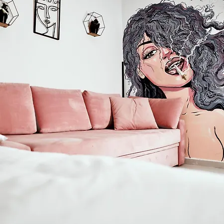 The Centre Spot Daire Tiran